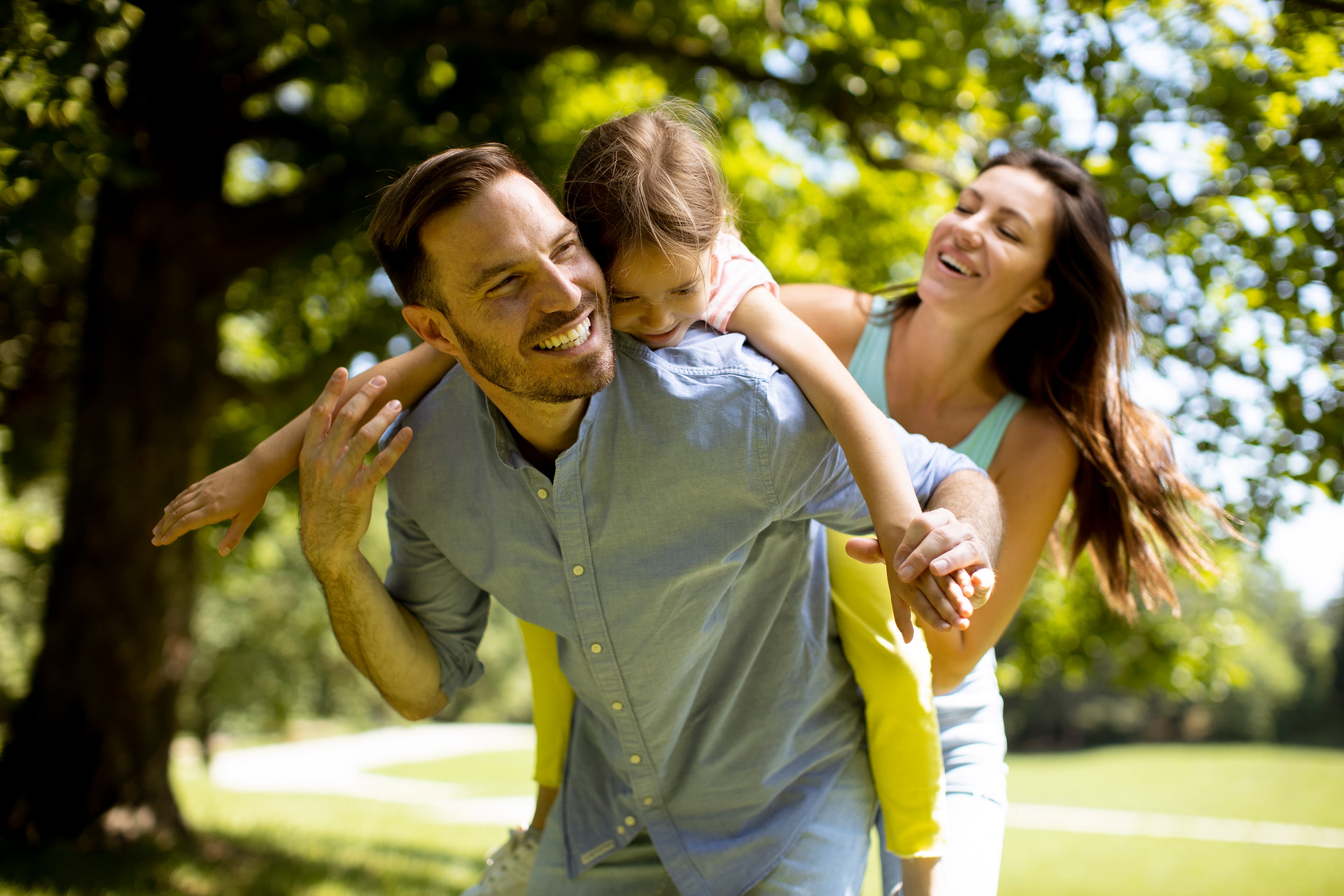 Familia feliz en yoy xplora